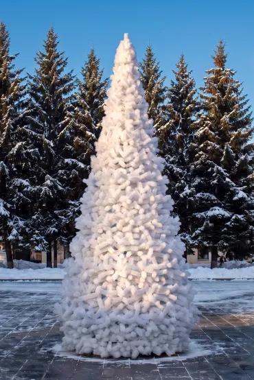 Уличная сосна Уральская каркасная белая