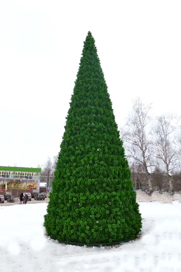 Уличная сосна Уральская каркасная зелёная