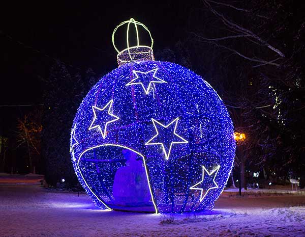 Новогодний декор в Москве